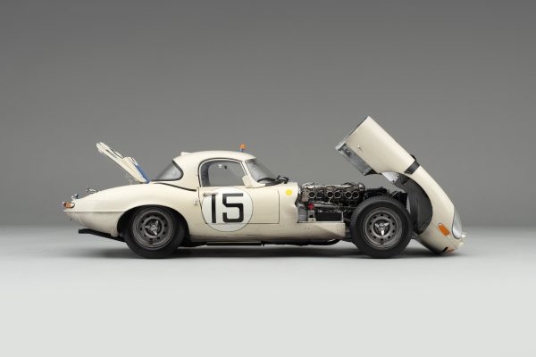 Jaguar Lightweight E-type (LWE) - 1963 Le Mans - Race Weathered For Cheap