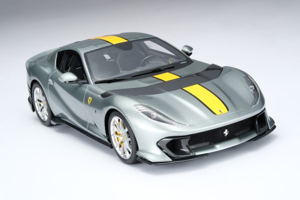 Ferrari 812 Competizione Online Sale