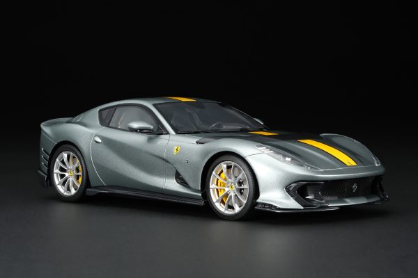 Ferrari 812 Competizione Online Sale