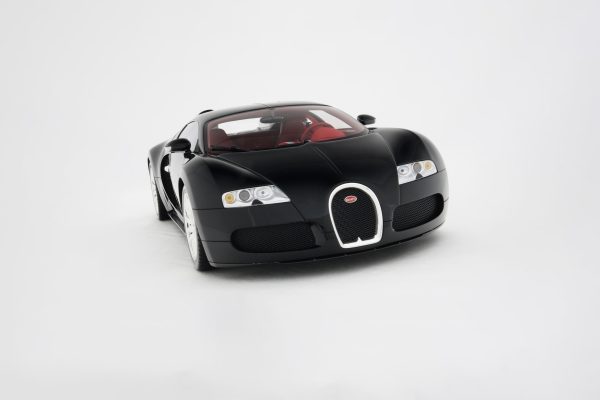 Bugatti Veyron (2005) Fashion